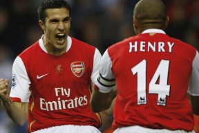 中国足球战术板块中利用速度与反击的极限探索，中国足球队战术